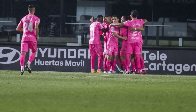 El Mallorca celebra uno de sus goles en Cartagena