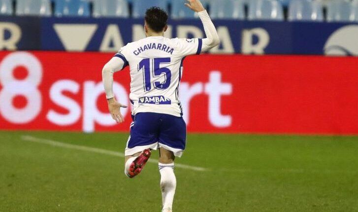 Pep Chavarría celebrando un gol