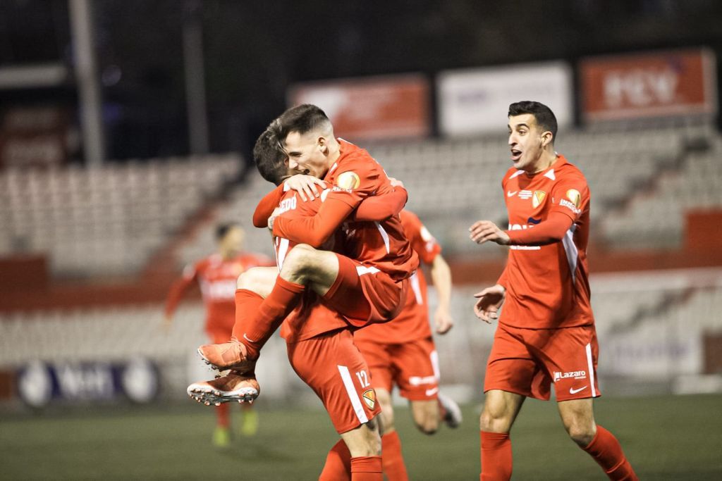 Los jugadores del Terrassa celebra el 1-0 ante el Valencia