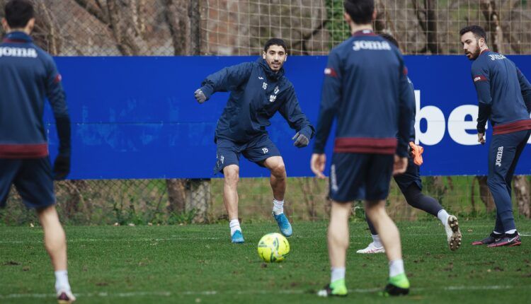 Cote vuelve a sentirse futbolista tras superar una larga lesión en su rodilla derecha