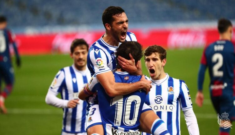 Real Sociedad celebra gol