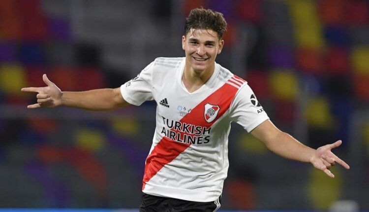 Julián Álvarez. River