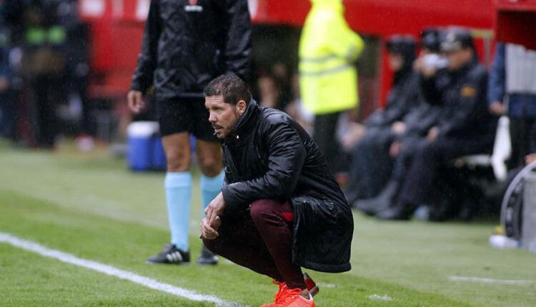 Simeone en un partido en el Ramón Sánchez-Pizjuán