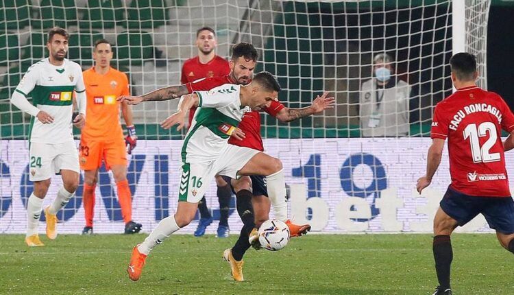 Partido en el Martínez Valero entre Elche y Osasuna