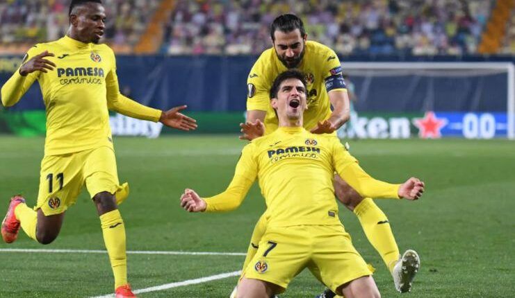 Gerard Moreno celebra uno de sus goles en 2021