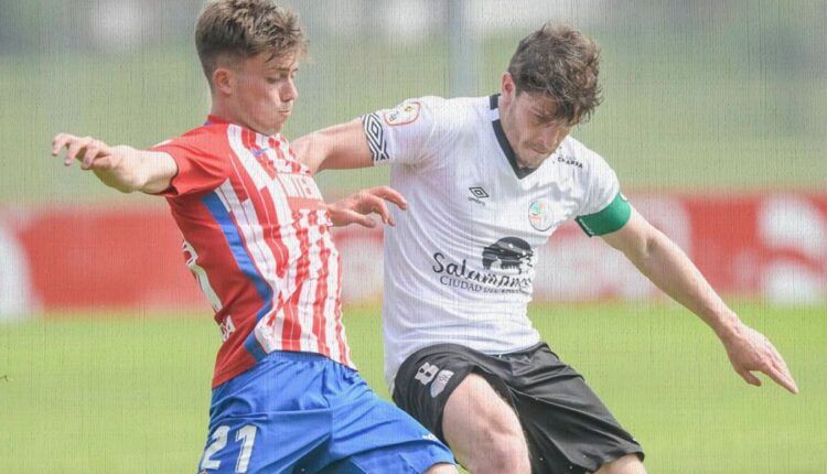 Lucas Suárez y Amaro en un Sporting B - Salamanca