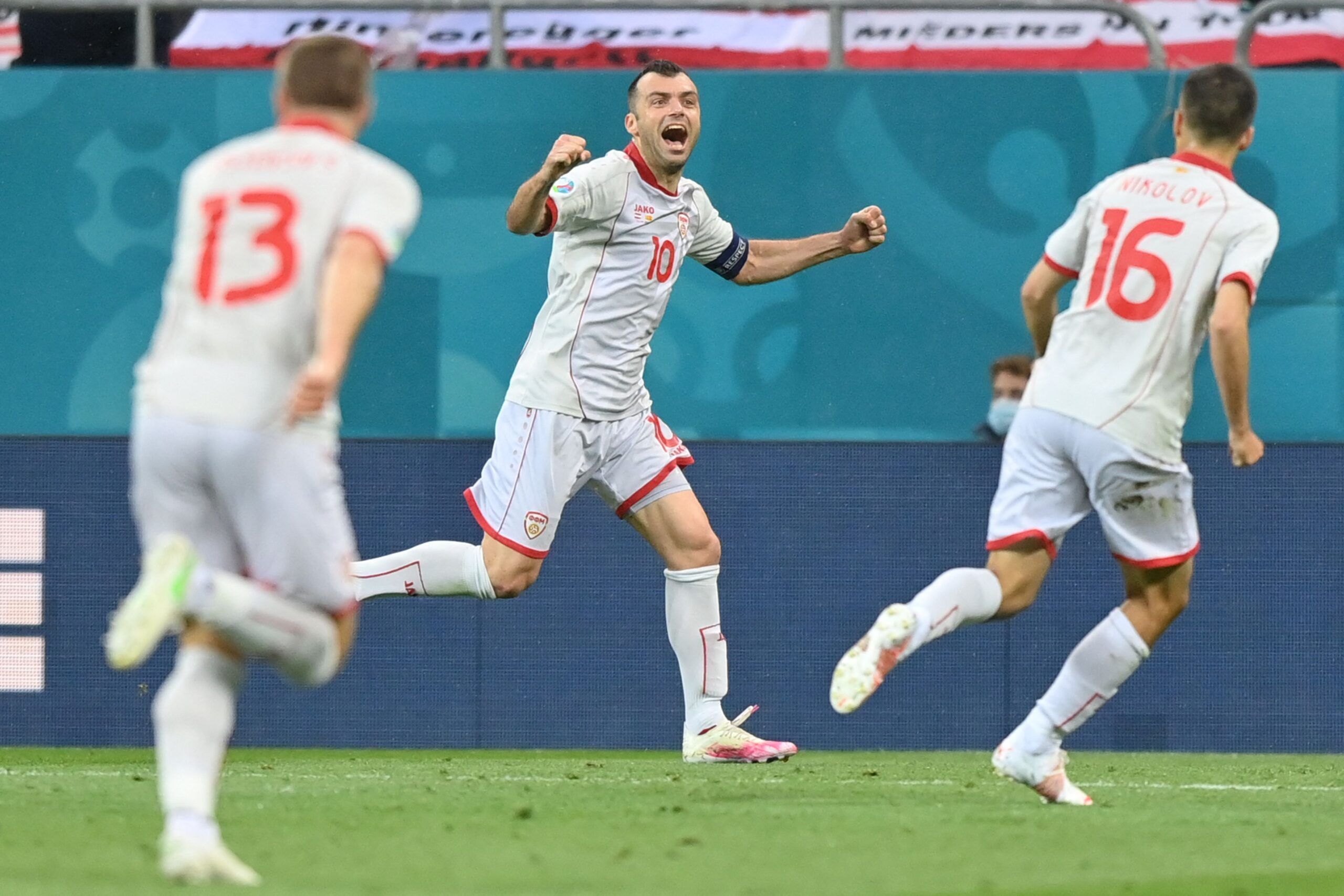 Goran Pandev celebra el gol ante Austria que supuso el 1-1