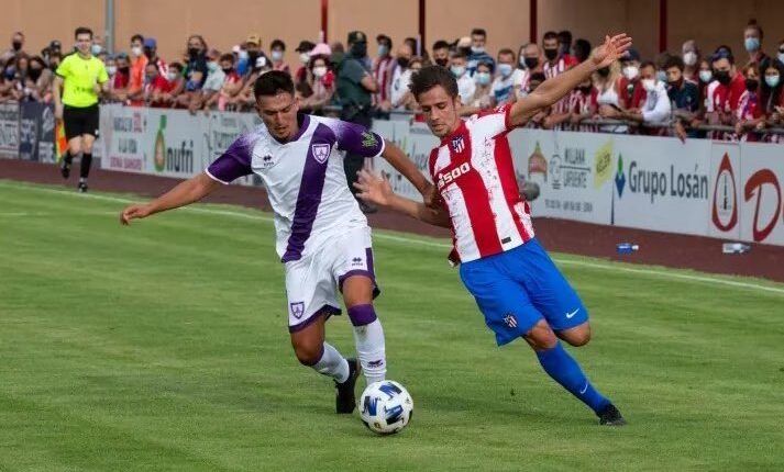 Antonio Cotán en un amistoso en Burgo de Osma contra el Atlético de Madrid