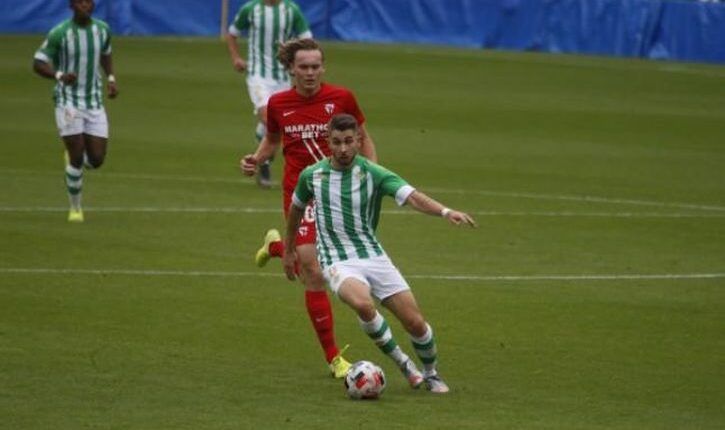 David Ramos en un derbi de filiales sevillanos esta pasada campaña