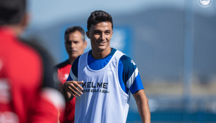 Manu García en un entrenamiento con el Alavés