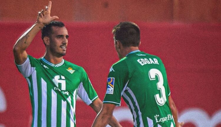 Juanmi celebra un gol