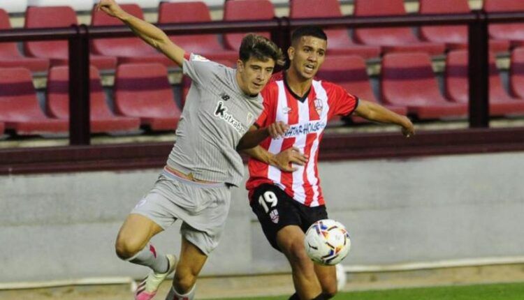 Nico Serrano el día de su debut con el Bilbao Athletic