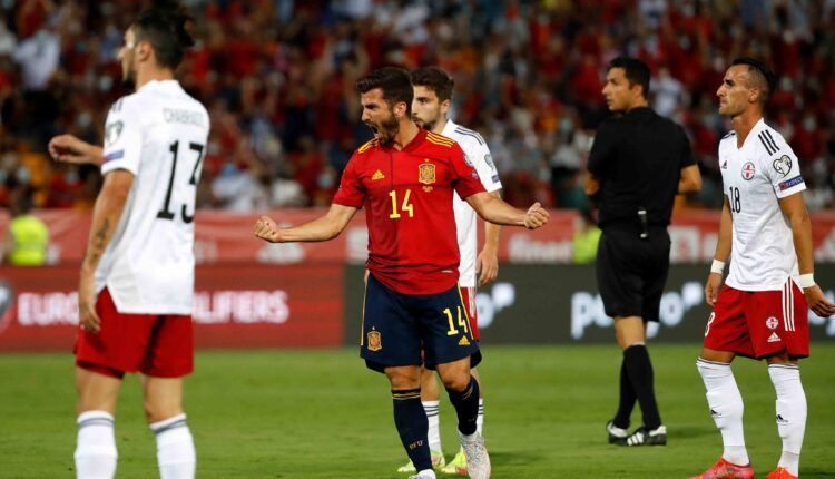 José Luis Gayà acabó el partido con molestias| Real Federación de Fútbol Española