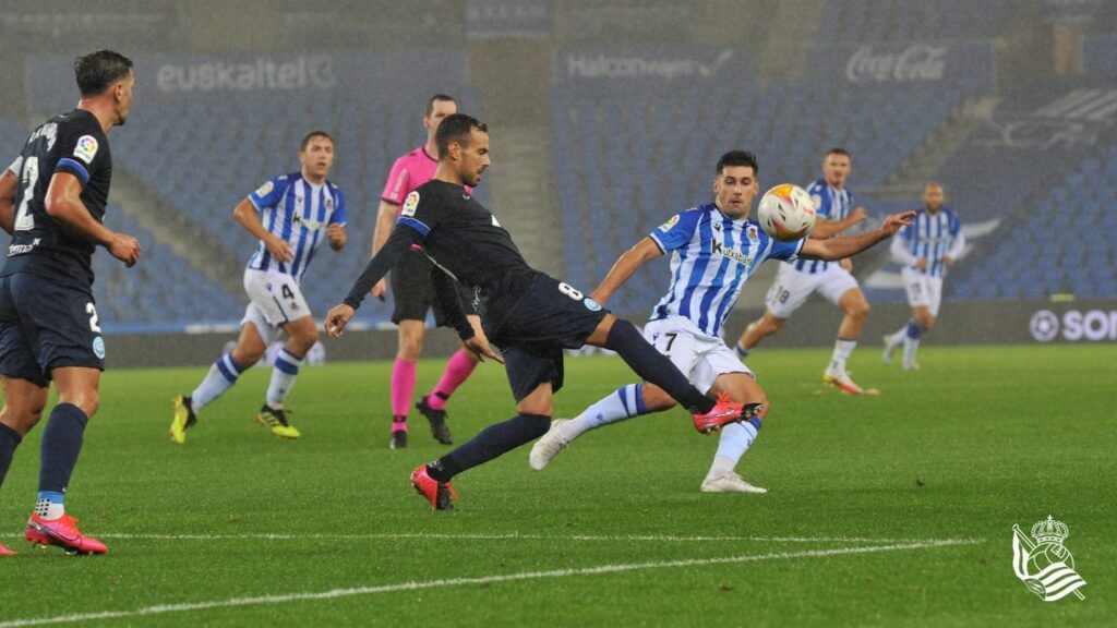 Lance del partido entre la Real Sociedad 'B' y la UD Ibiza