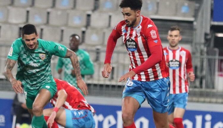 Chris Ramos en un partido del Lugo frente al Almería