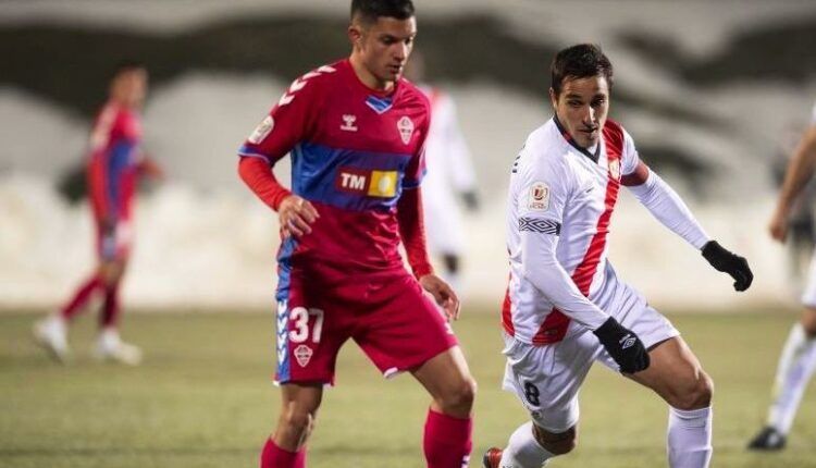 Jony álamo en un Elche-Rayo