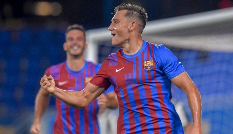 Ferrán Jutglá con el Barça B