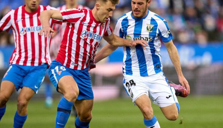 Bogdan y Jon Bautista en un Leganés-Sporting