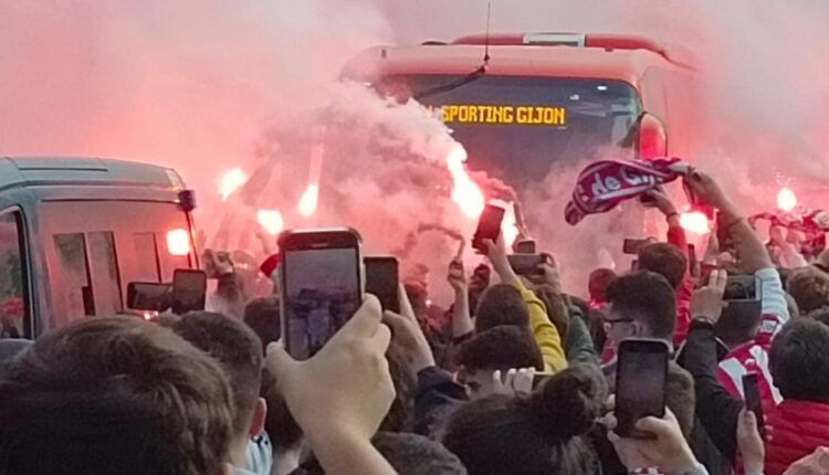 Sporting Real Sporting afición bus derbi recibimiento