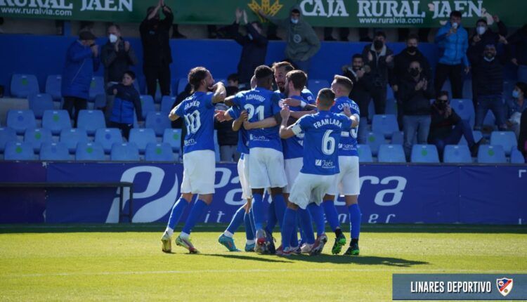 El Linares Deportivo celebra el gol de Josema | Foto: @Linares_Dptvo