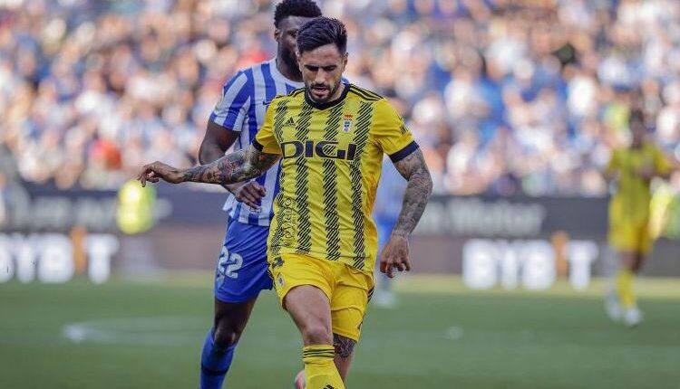 David Costas en un partido en La Rosaleda