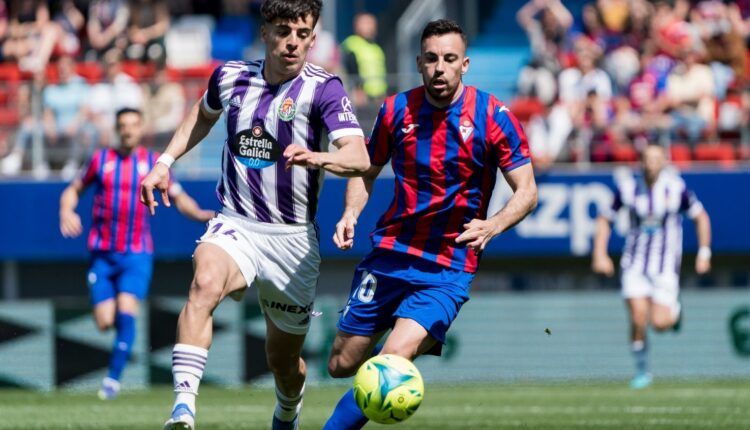 Edu Expósito y Álvaro Aguado en un Eibar-Valladolid