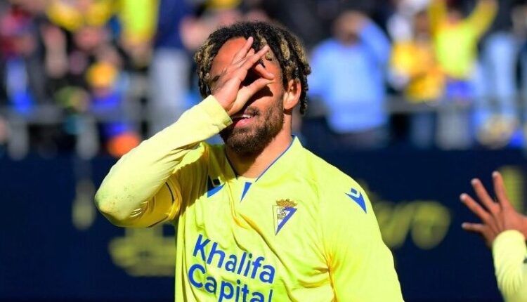 Théo Bongonda abrió el marcador. | Foto: @Cadiz_CF