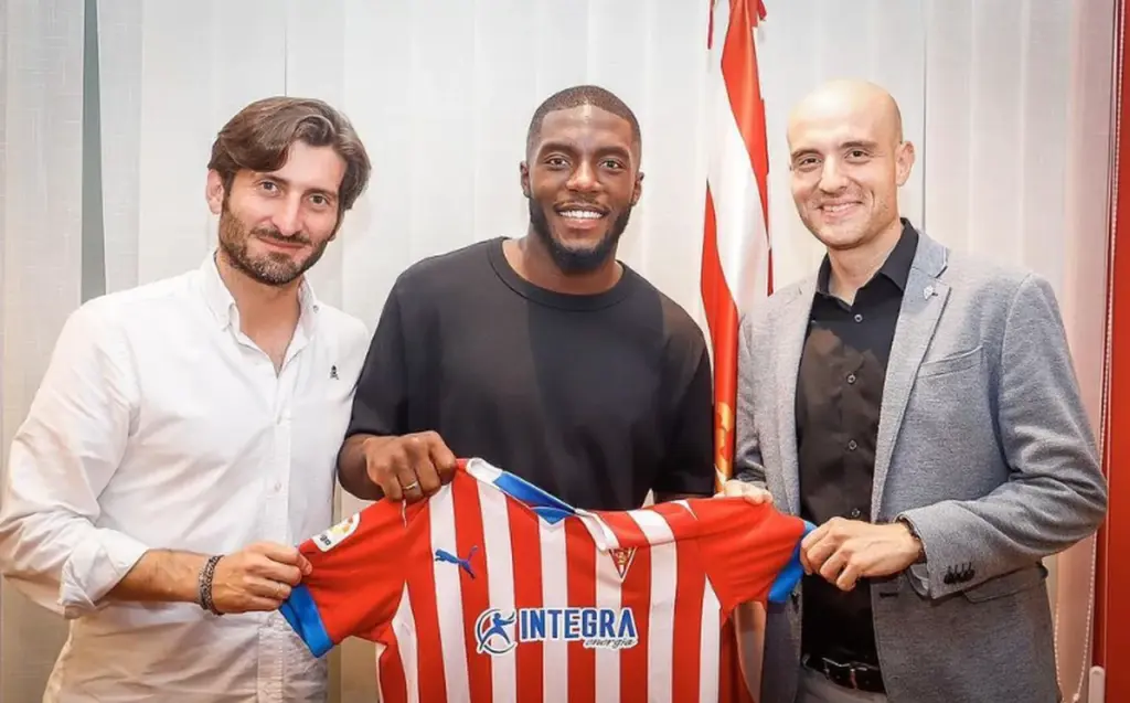 Gerardo García y David Guerra en la presentación de Axel Bamba